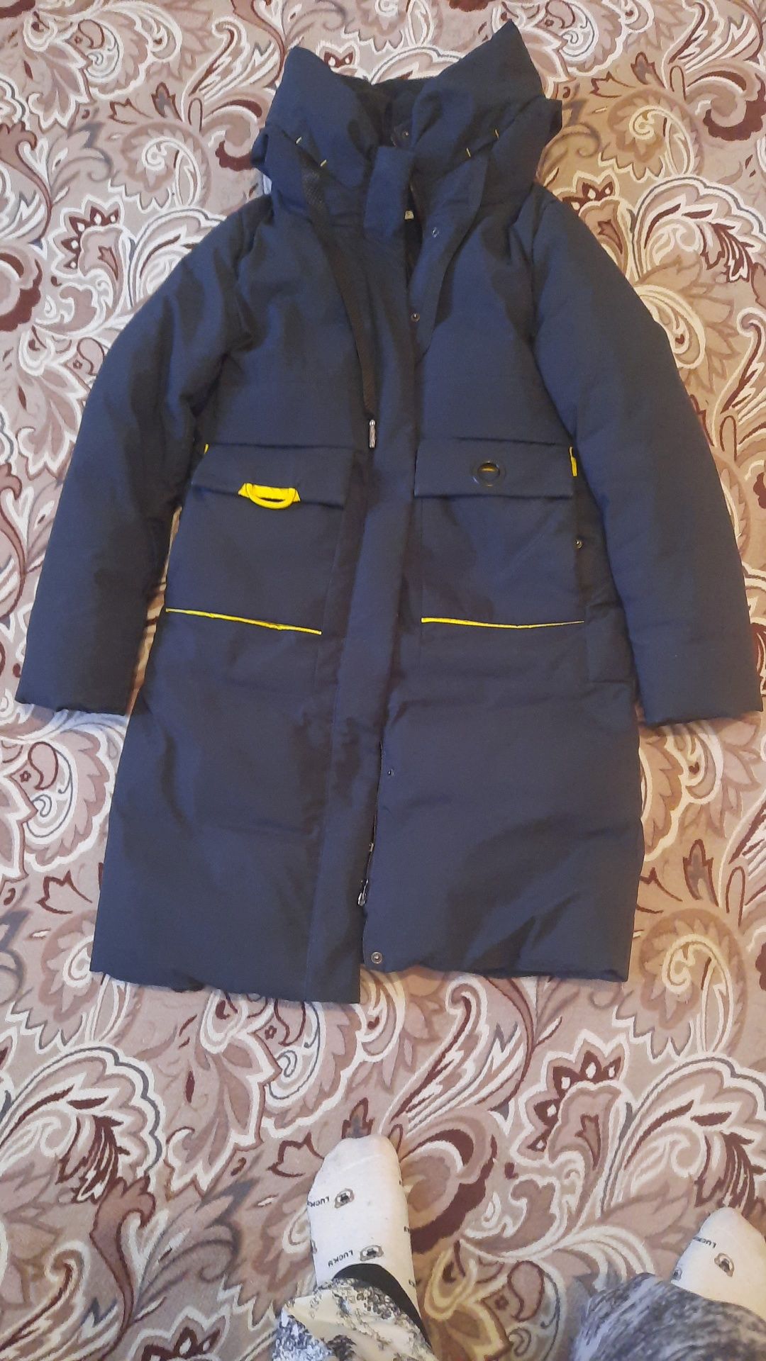 Продам куртку зимную