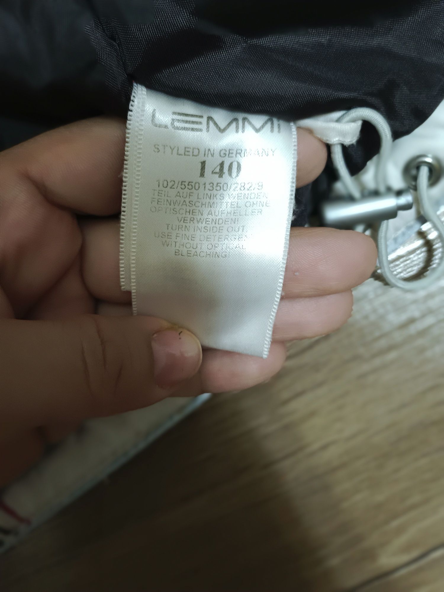Продам фирменную куртку