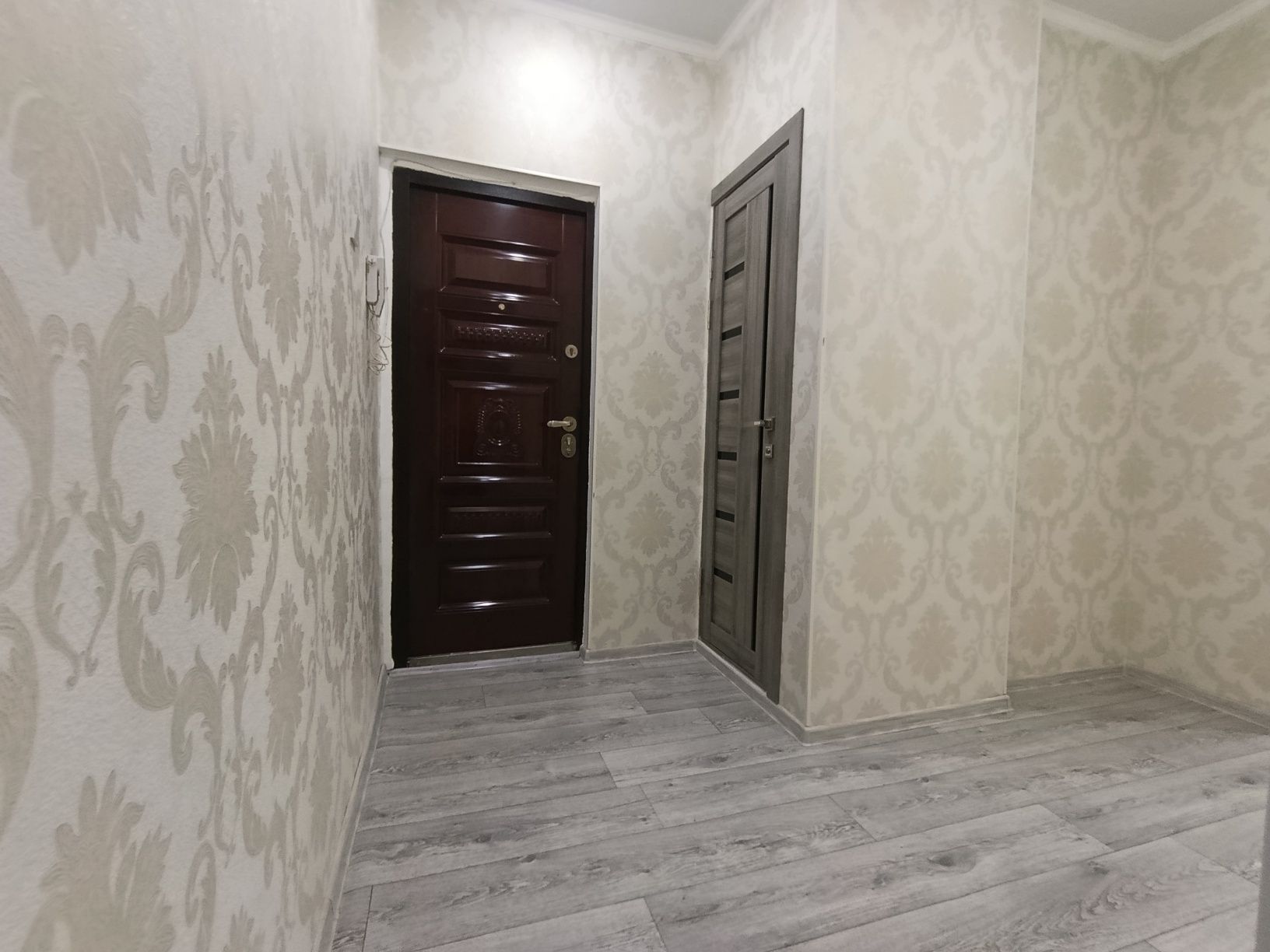 1комн кв, 8 мкр,35д, улучш,свеж рем