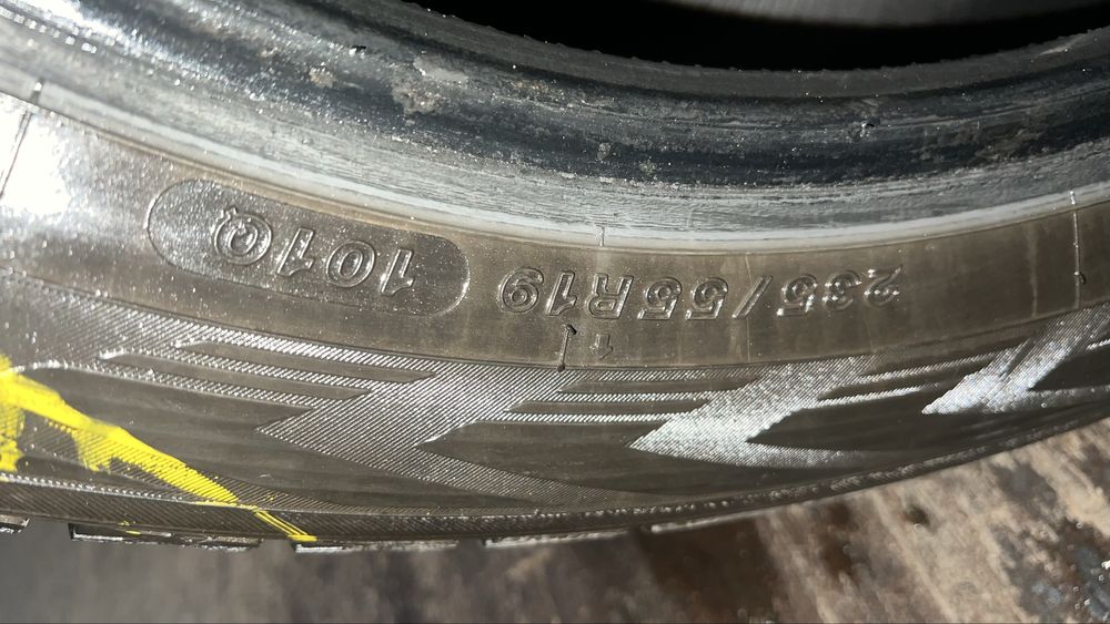 Зимние шины Yokohama iceGuard G075 235/55 R19 | 3 штуки