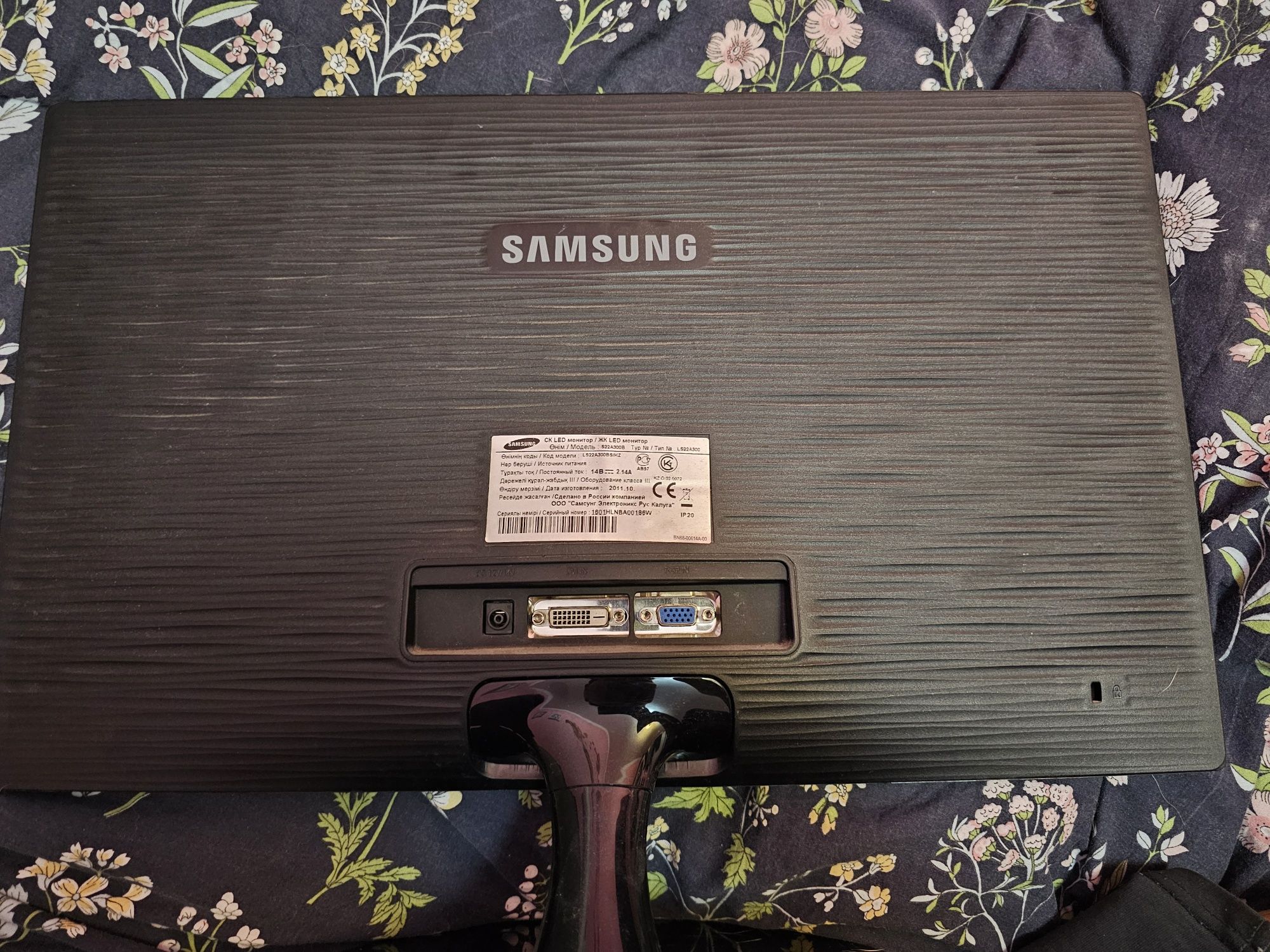 Монитор samsung 22 vga dvi fullHd