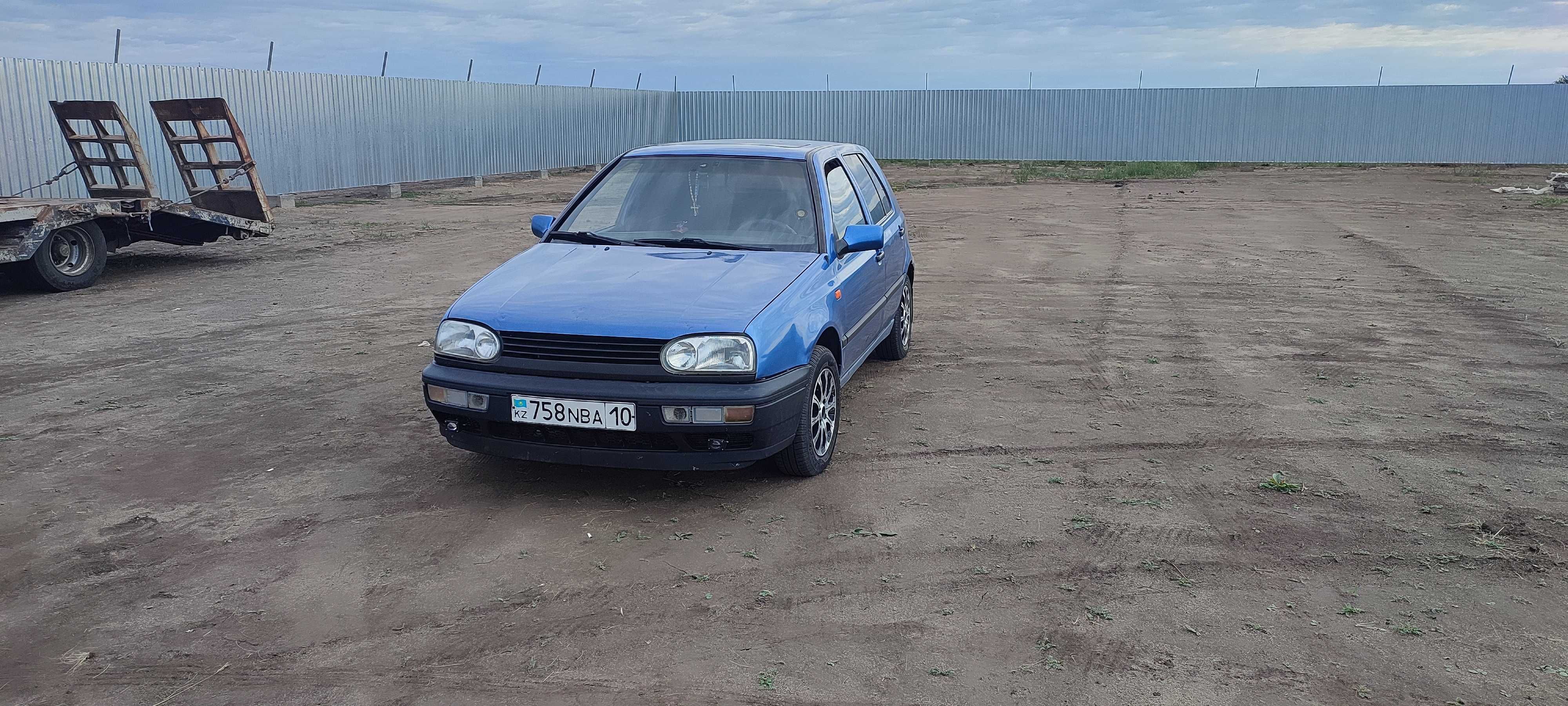 Гольф 3, 1992г 1.8 моно