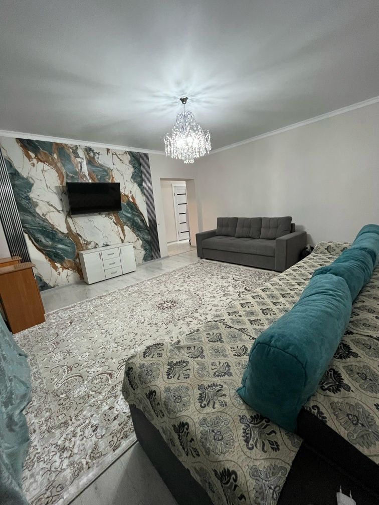 Продам двушку   в центре