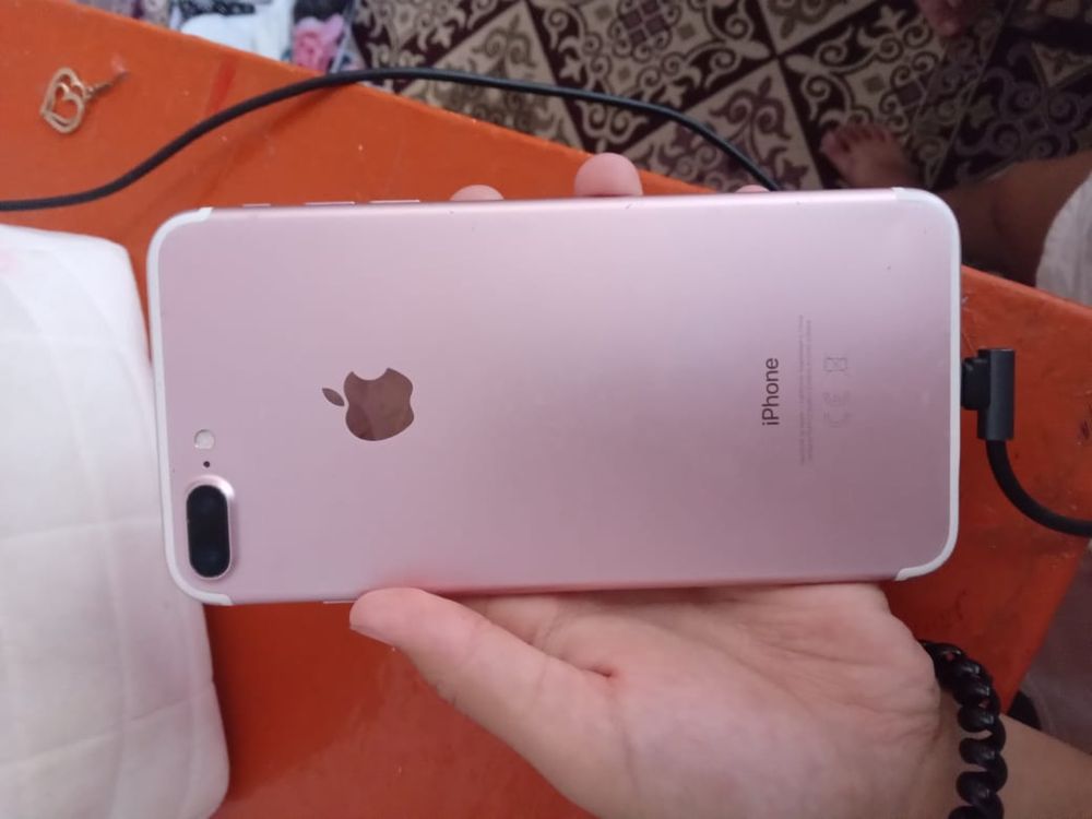 iphone 7 + сатылады