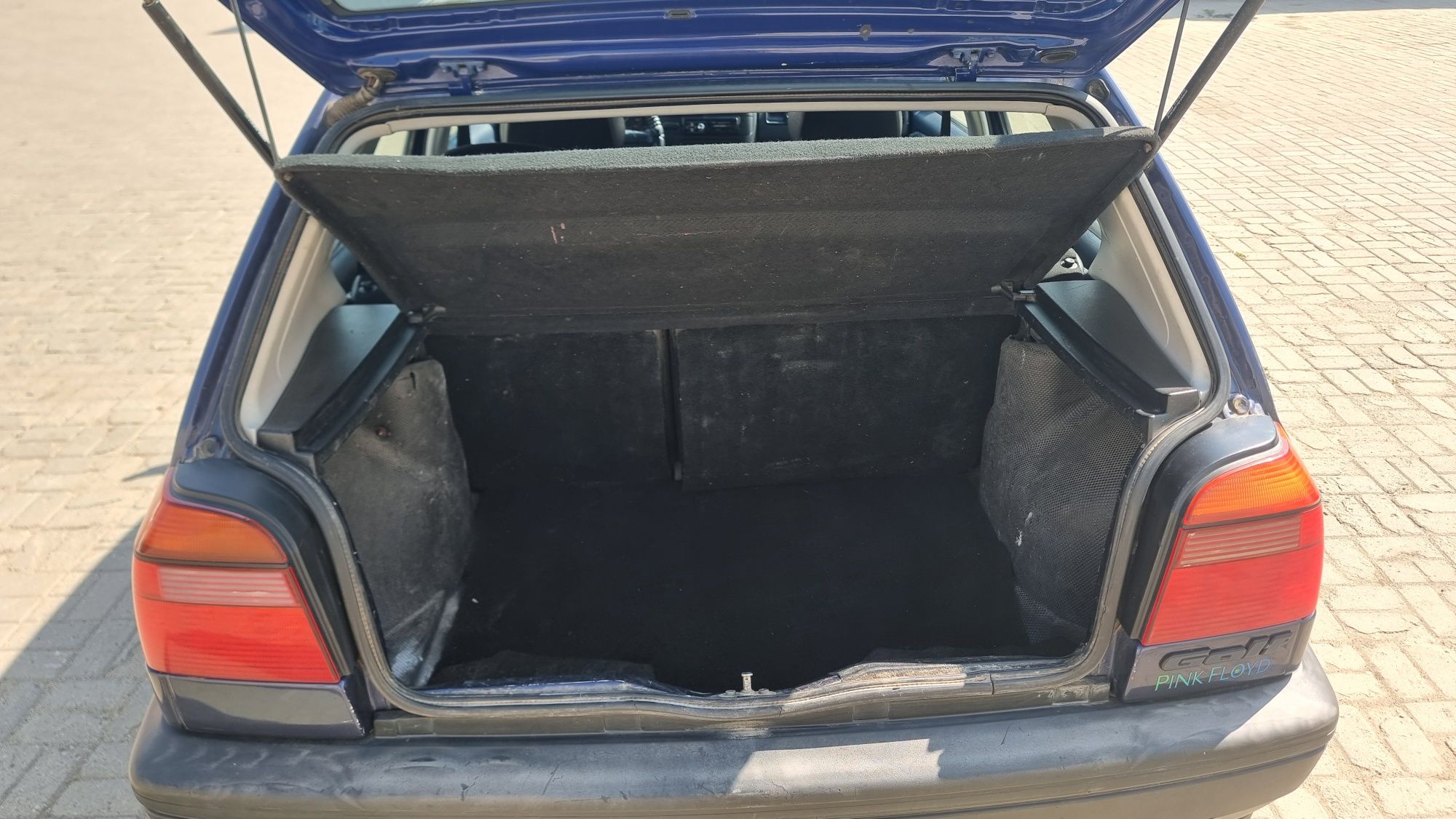 Продам VW Golf 3 1,6 л 1994 год
