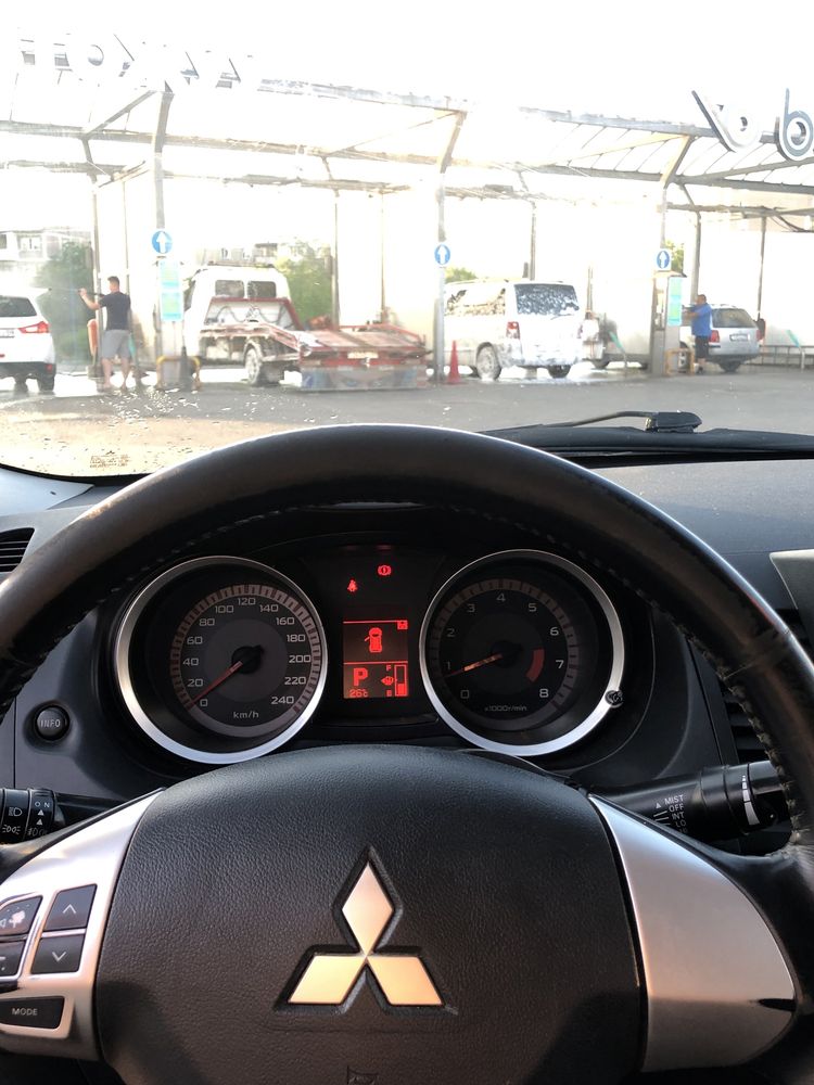 Mitsubishi Lancer