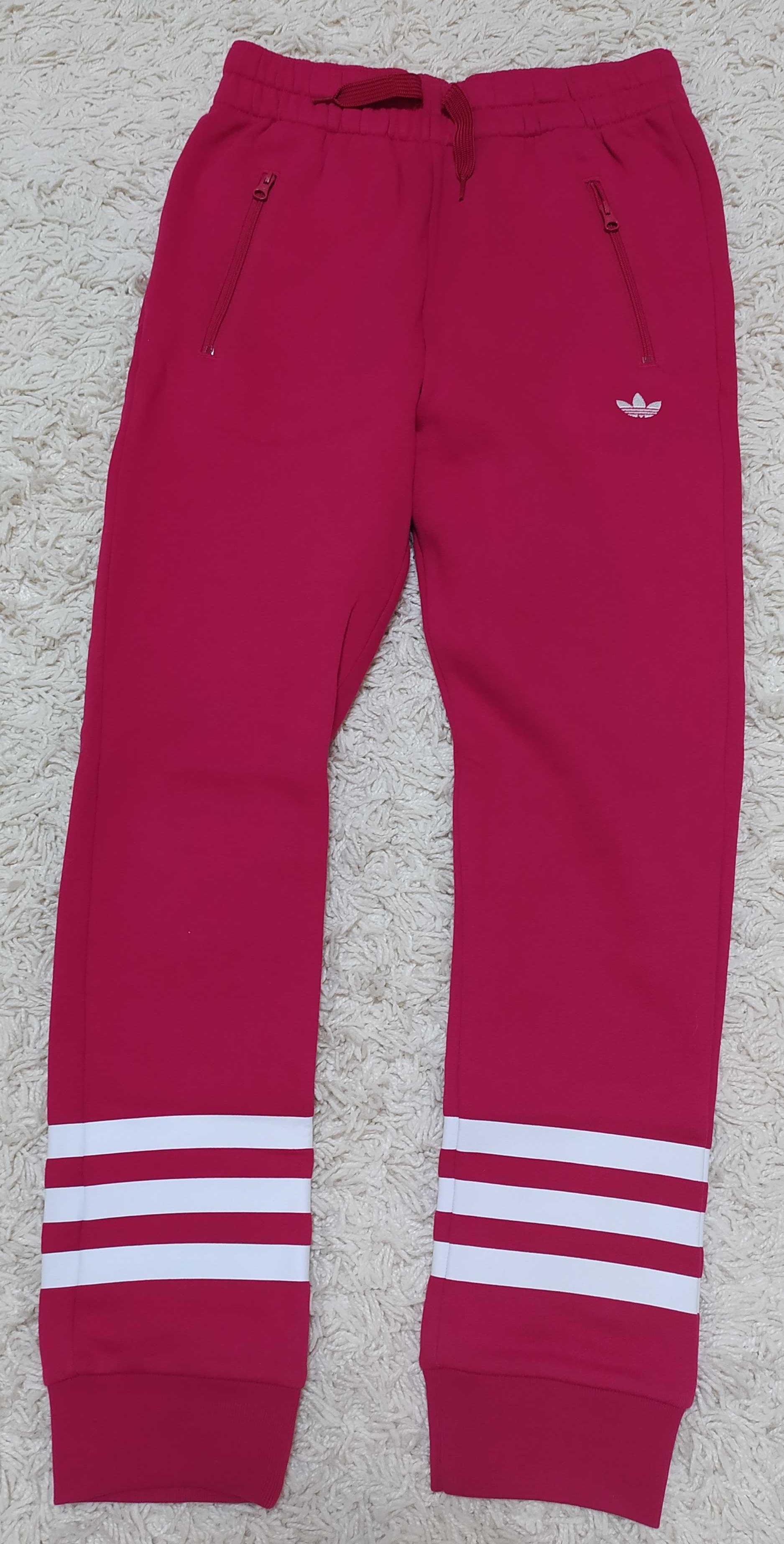 Брюки спортивные Adidas с начёсом НОВЫЕ на 13-14 лет