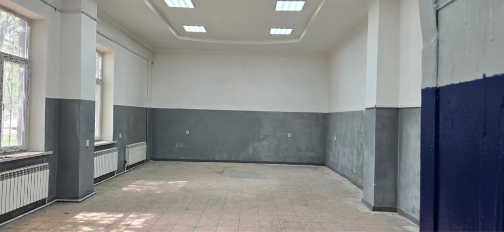Срочно сдам в аренду 2 склада и офис