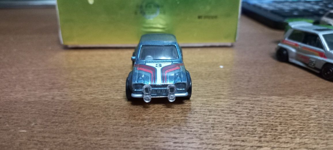 Оригинальные базовые модели игрушечных машин "Hot Wheels"