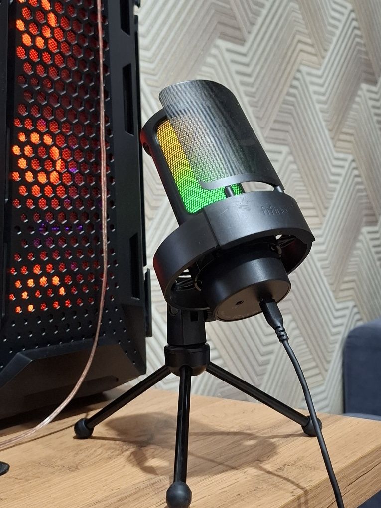 Микрофон Fifine A8V
