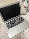 Продам ноутбук MacBook Air 13