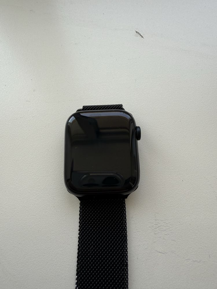 Продам apple watch se2 44mm