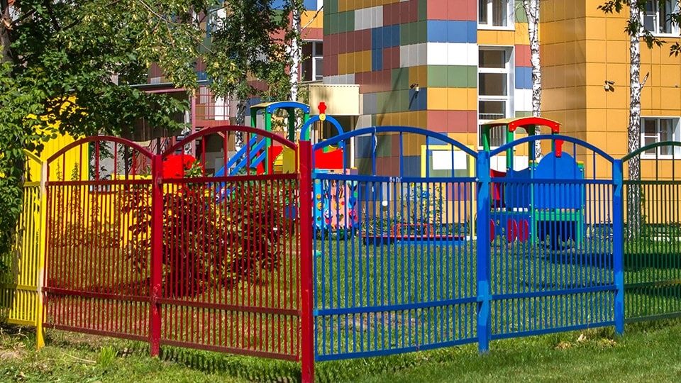 Сборный забор в Детские сады, Предприятия