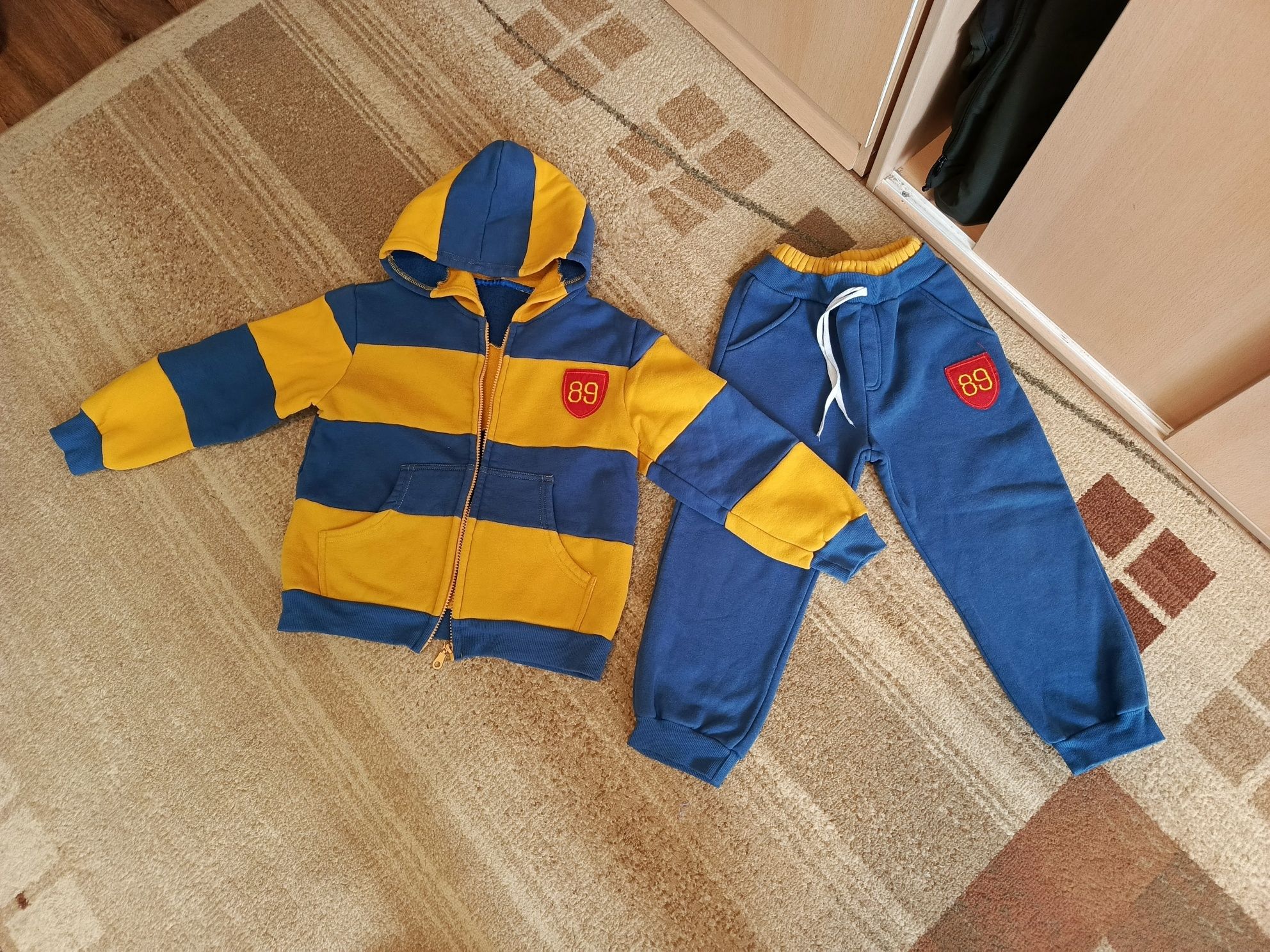 Продам хорошую одежду на мальчика