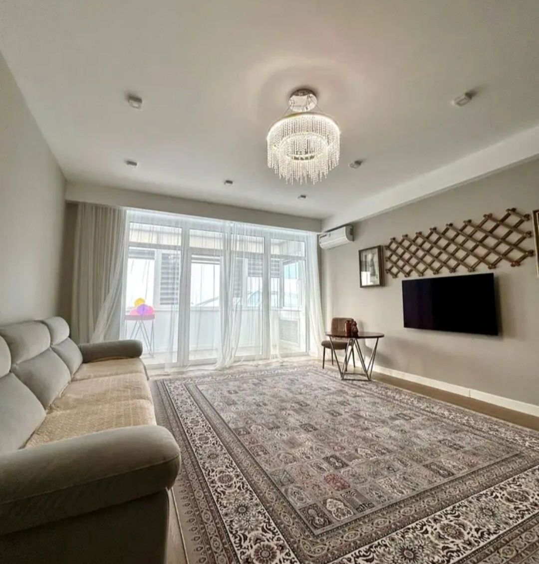 продам 4-х 170кв. гарышкер 5-этаж из 7