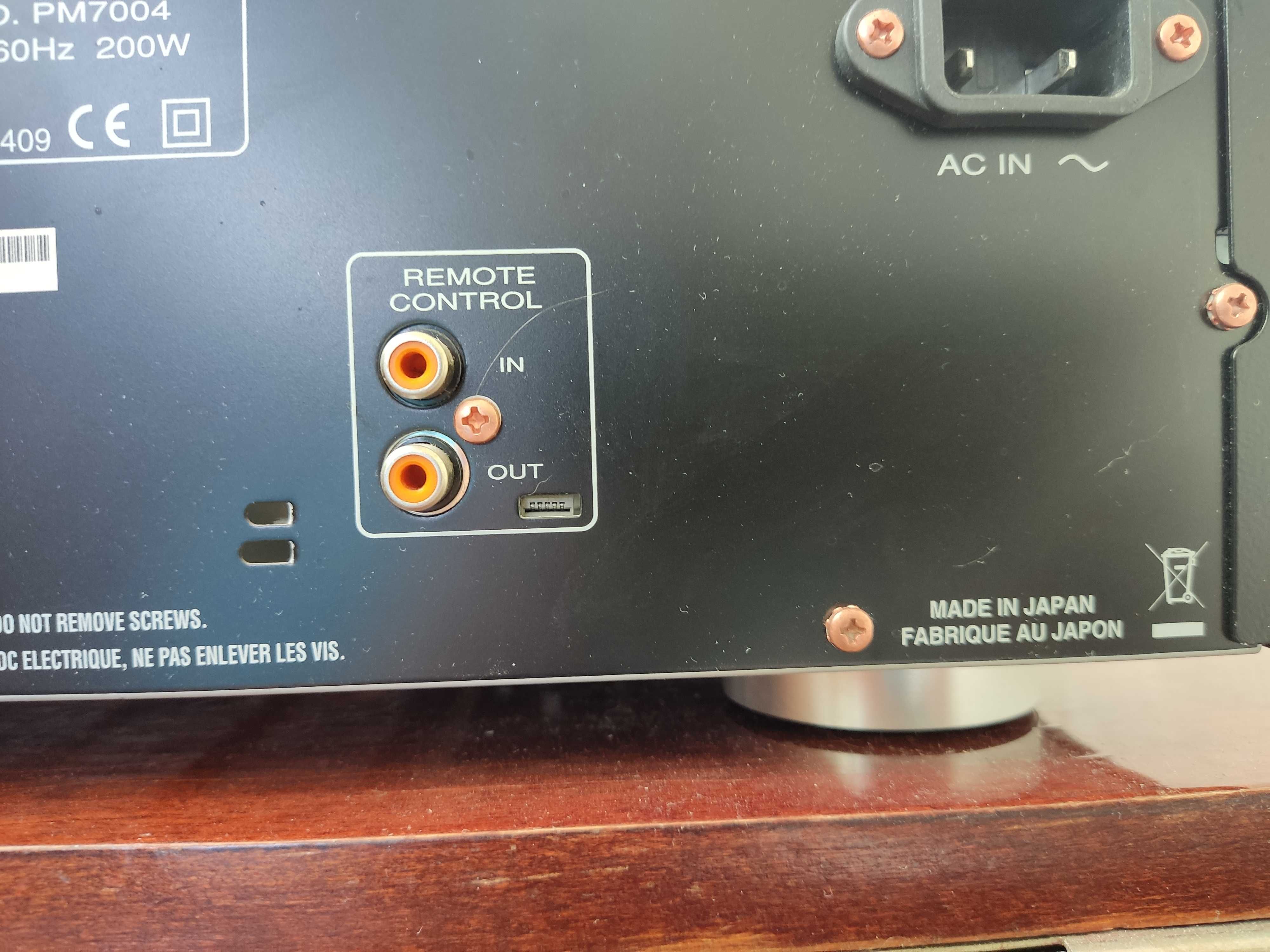 Усилитель Marantz PM 7004