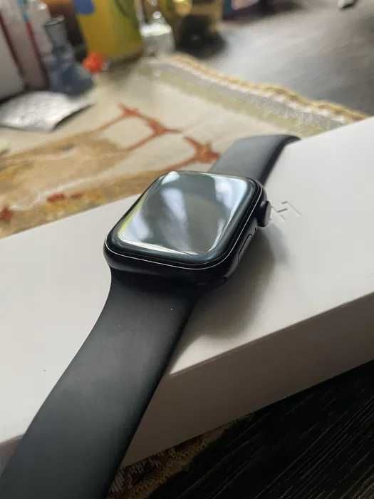 Apple Watch Series 9 GPS (45 мм) / Новые на гарантии