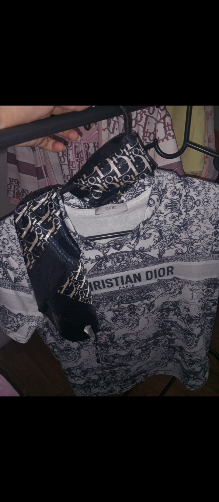 Футболка под Dior+ платок в подарок