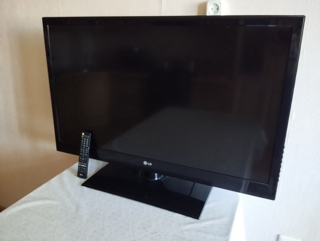 Продам Телевизор LG