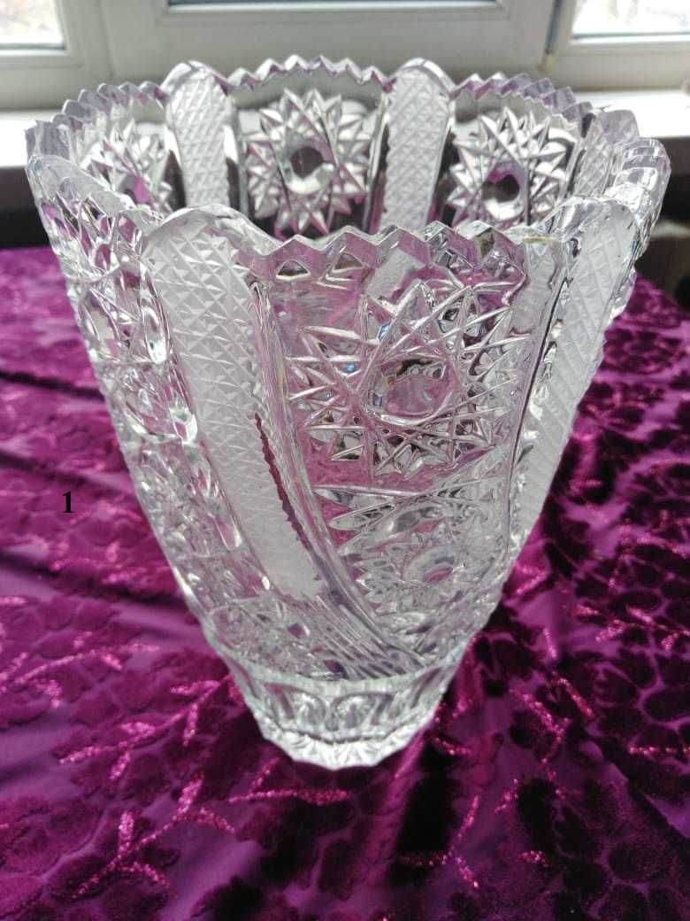 Продам хрустальные вазы для цветов, салатницу