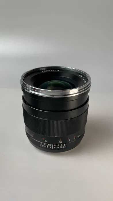 Объектив Carl Zeiss Distagon T* 25 mm f/ 2.8 ZF (Canon EF)