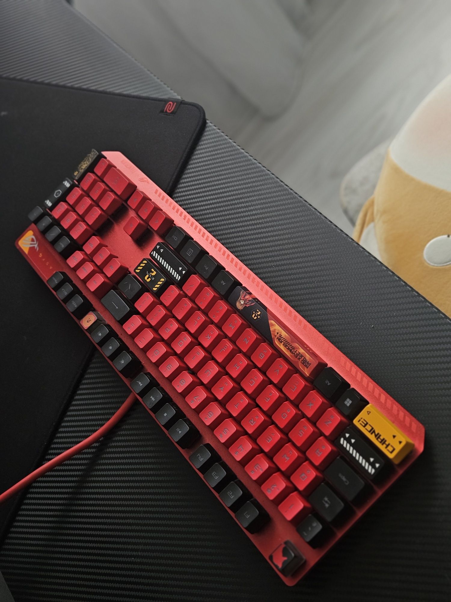 Игровая клавиатура Asus rog strix scope RX evangelion edition