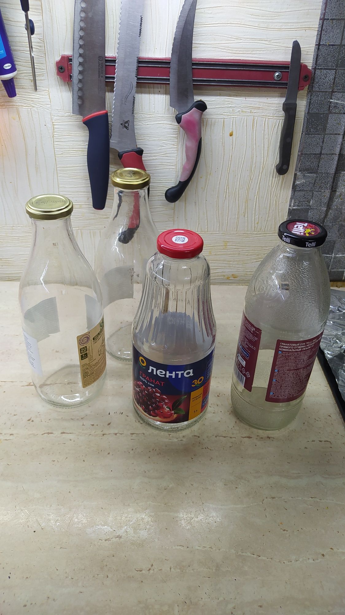 Классные литровые стеклянные бутылки от соков