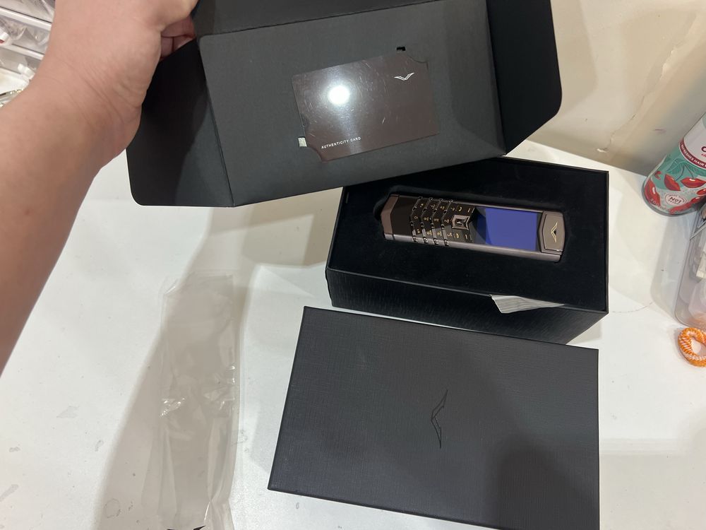 Vertu оригинал Сингапур