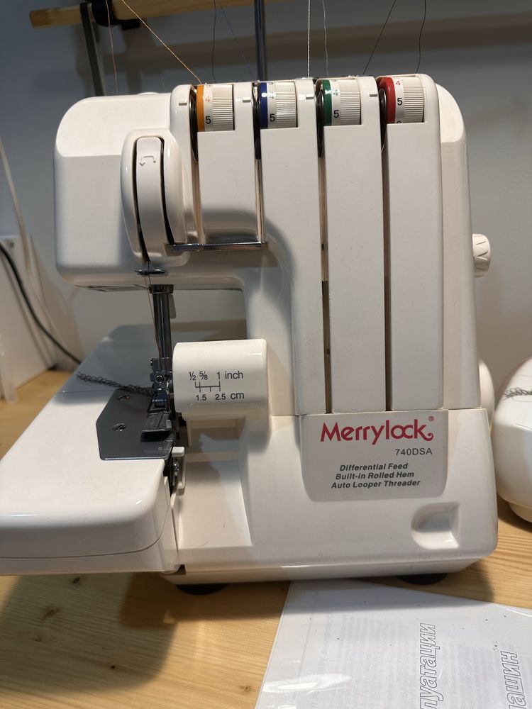 Швейная машинка VERITAS 834 и Оверлок MerryLock 740DSA