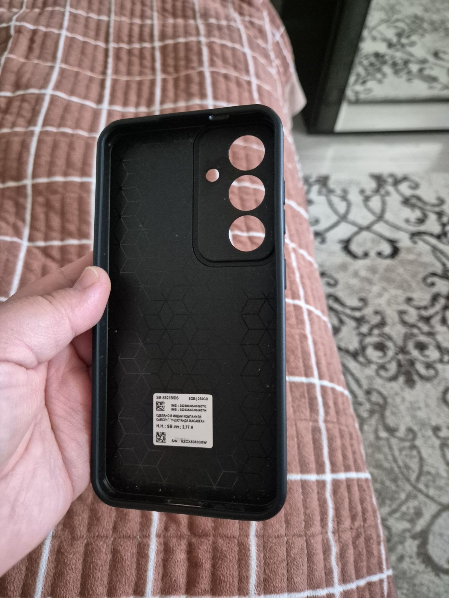 Продам чехол на самсунг с 24