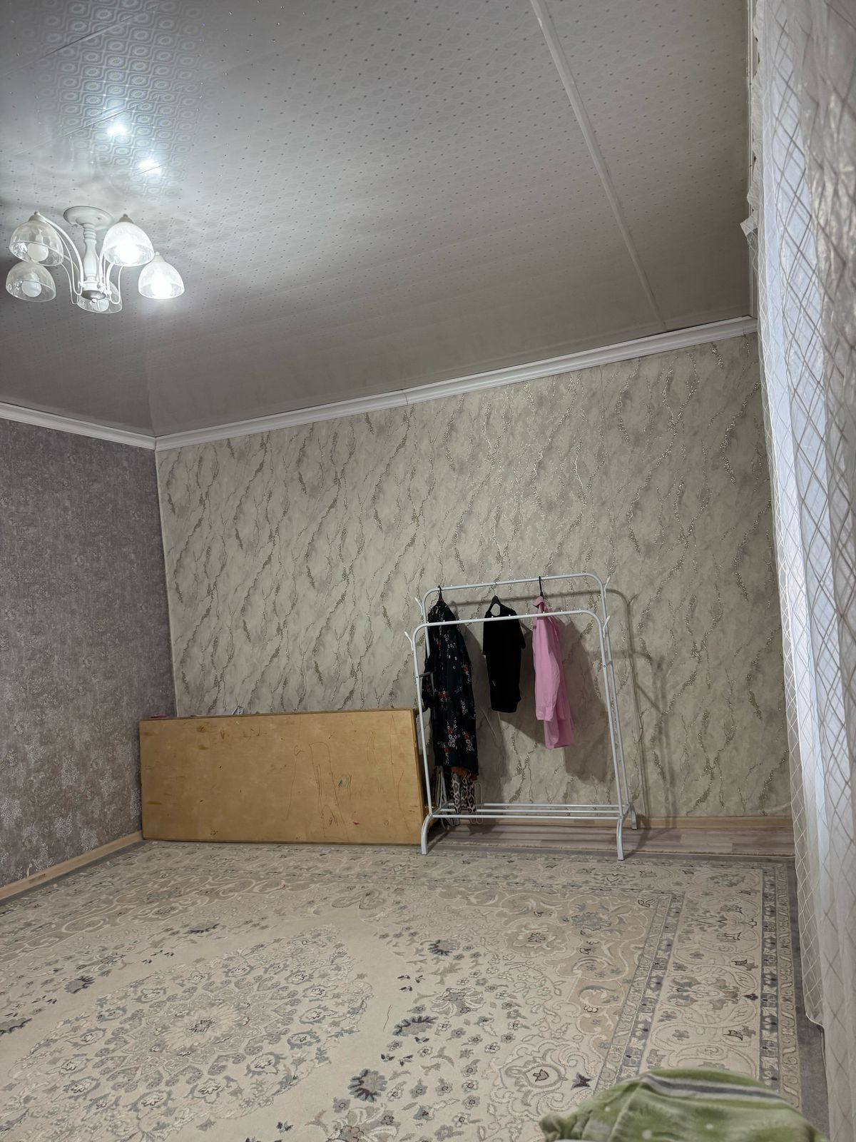 Үй сатылады тез арада