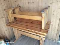 Продам стол с скамейками из дерева, новый.