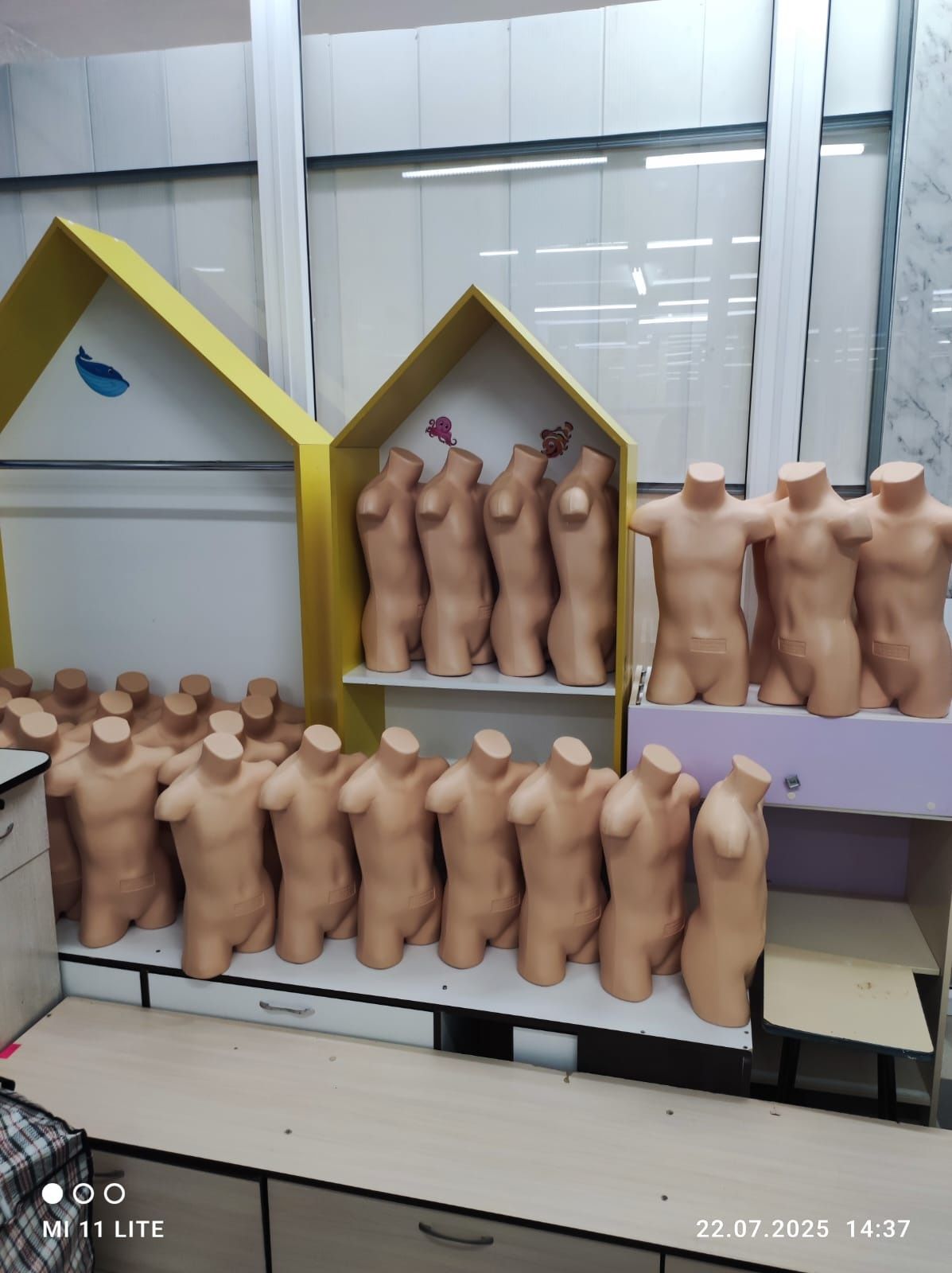 Продам торговое оборудование