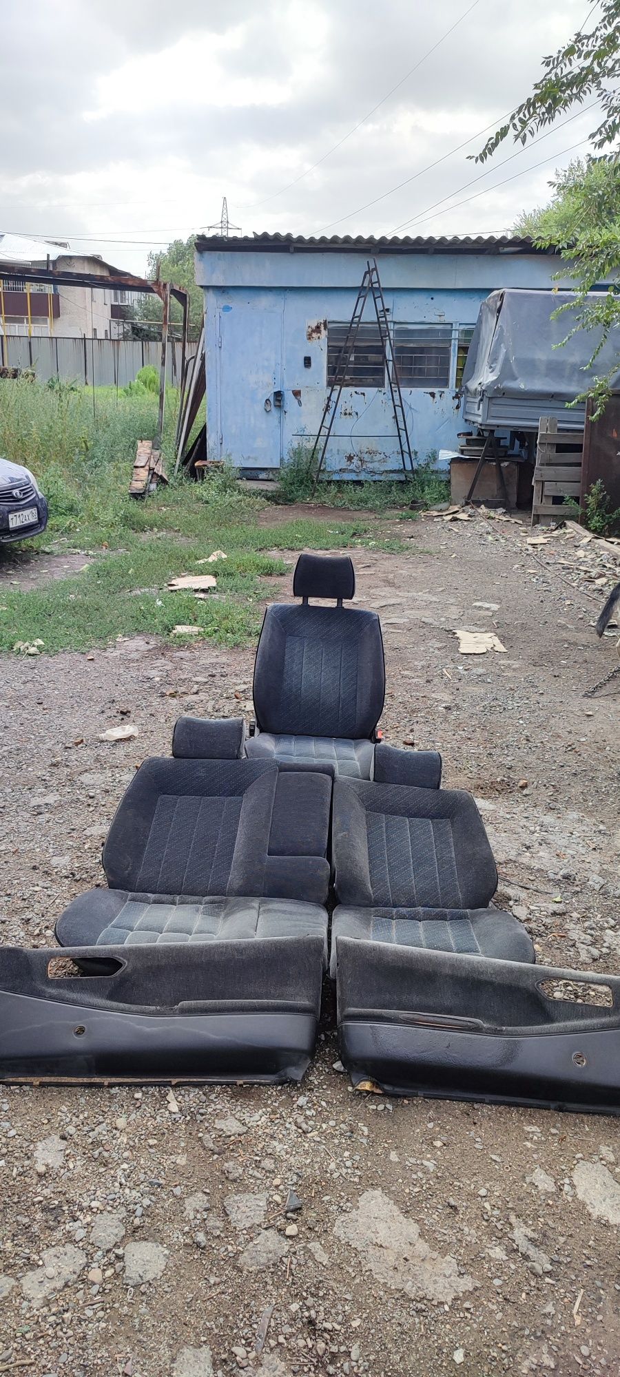 Продам салон Passat B3