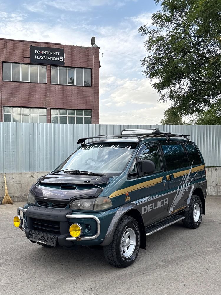 Mitsubishi Delica продам