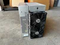 Асики Antminer S19j Pro вместе с шумоподавляющими боксами