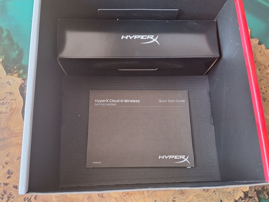Геймерские беспроводные наушники HyperX Cloud 3 Wireless