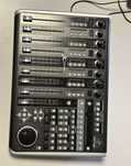 Behringer x touch контроллер