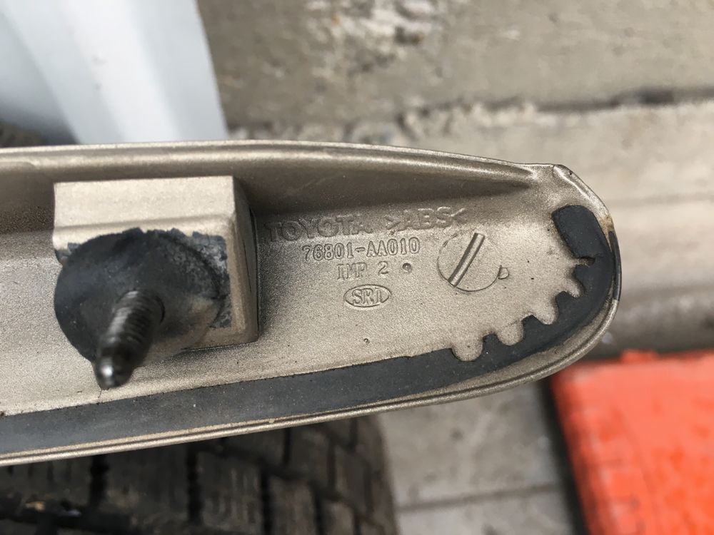 Продам накладку на багажник от Камри 30/35