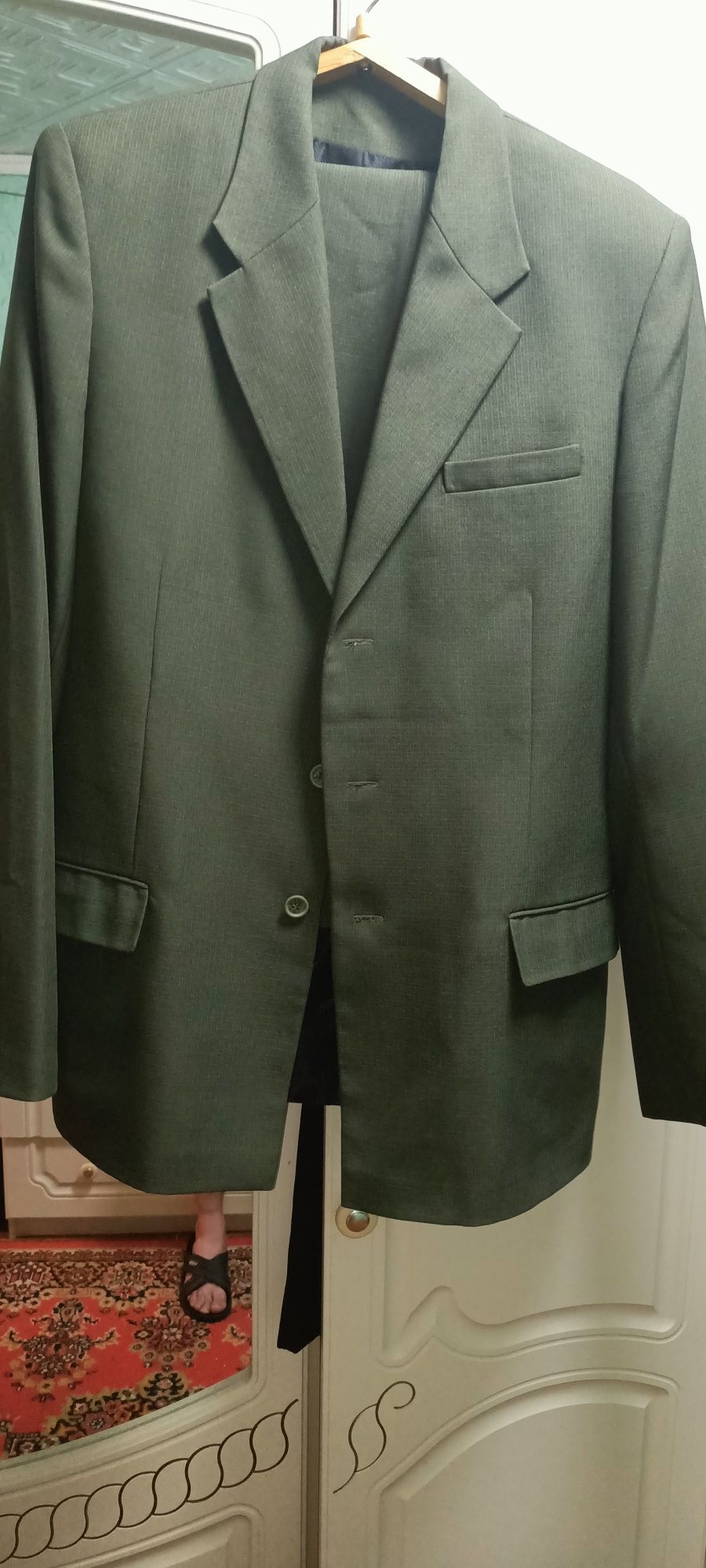 Продам мужские пиджаки