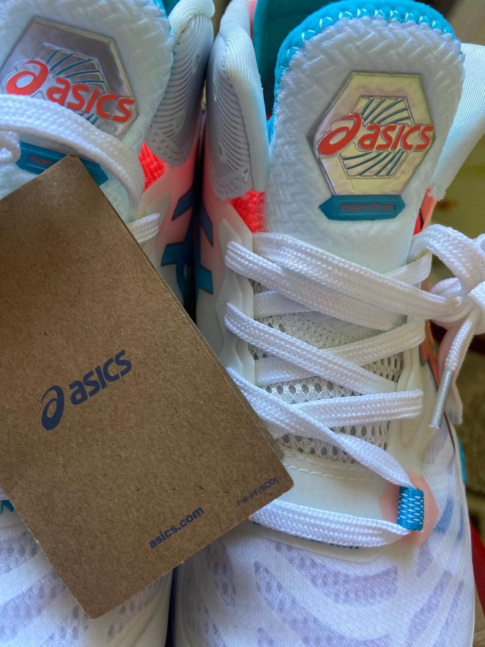Продам новый Asics metarais оригинал
