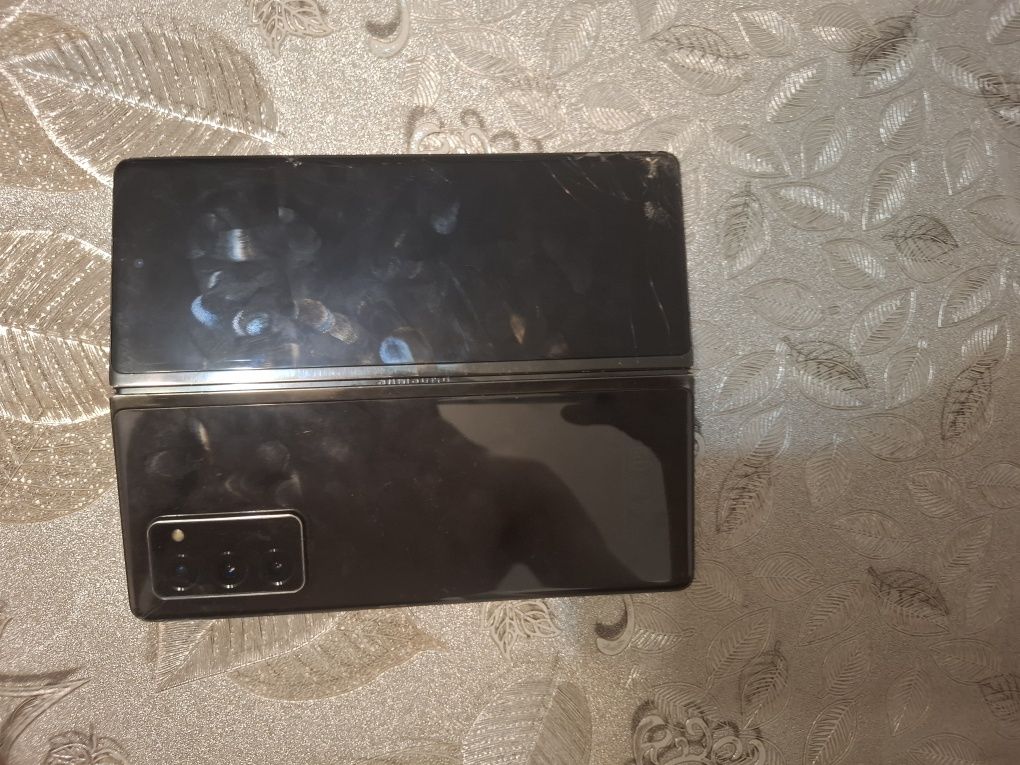 Samsung z fold 2