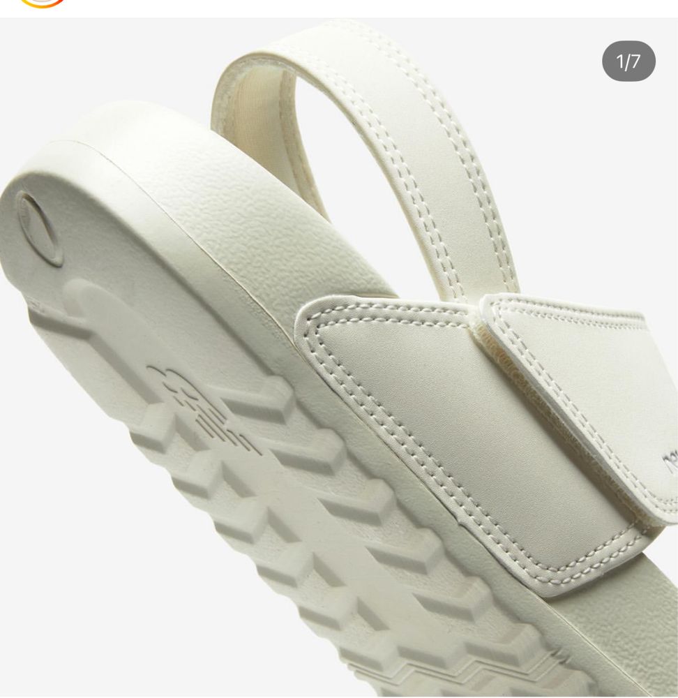 New Balance сандали