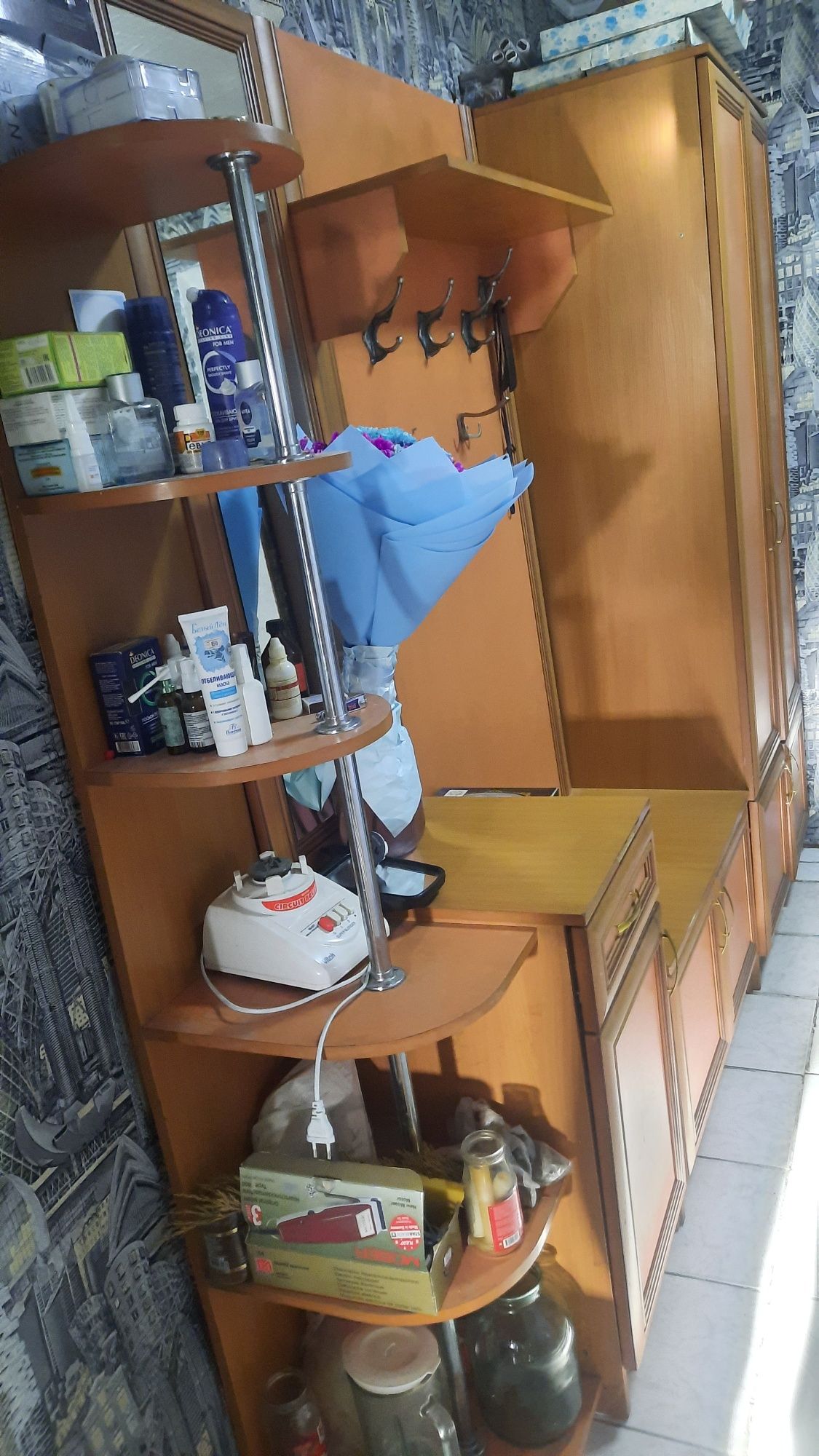 Продам прихожая ,отличном состояние
