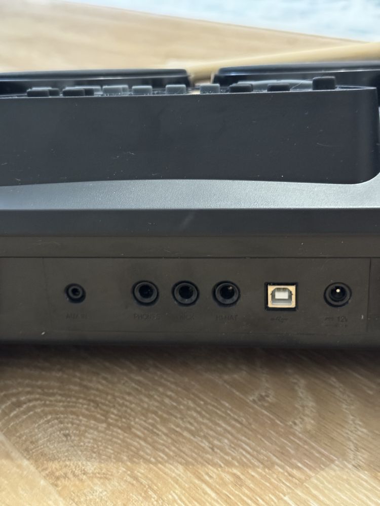 Электронная барабанная установка Alesis CompactKit7