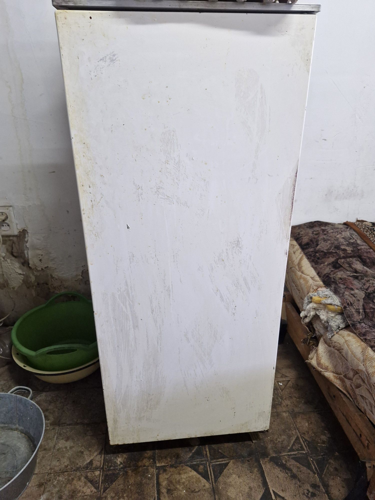 Продам холодильник рабочий