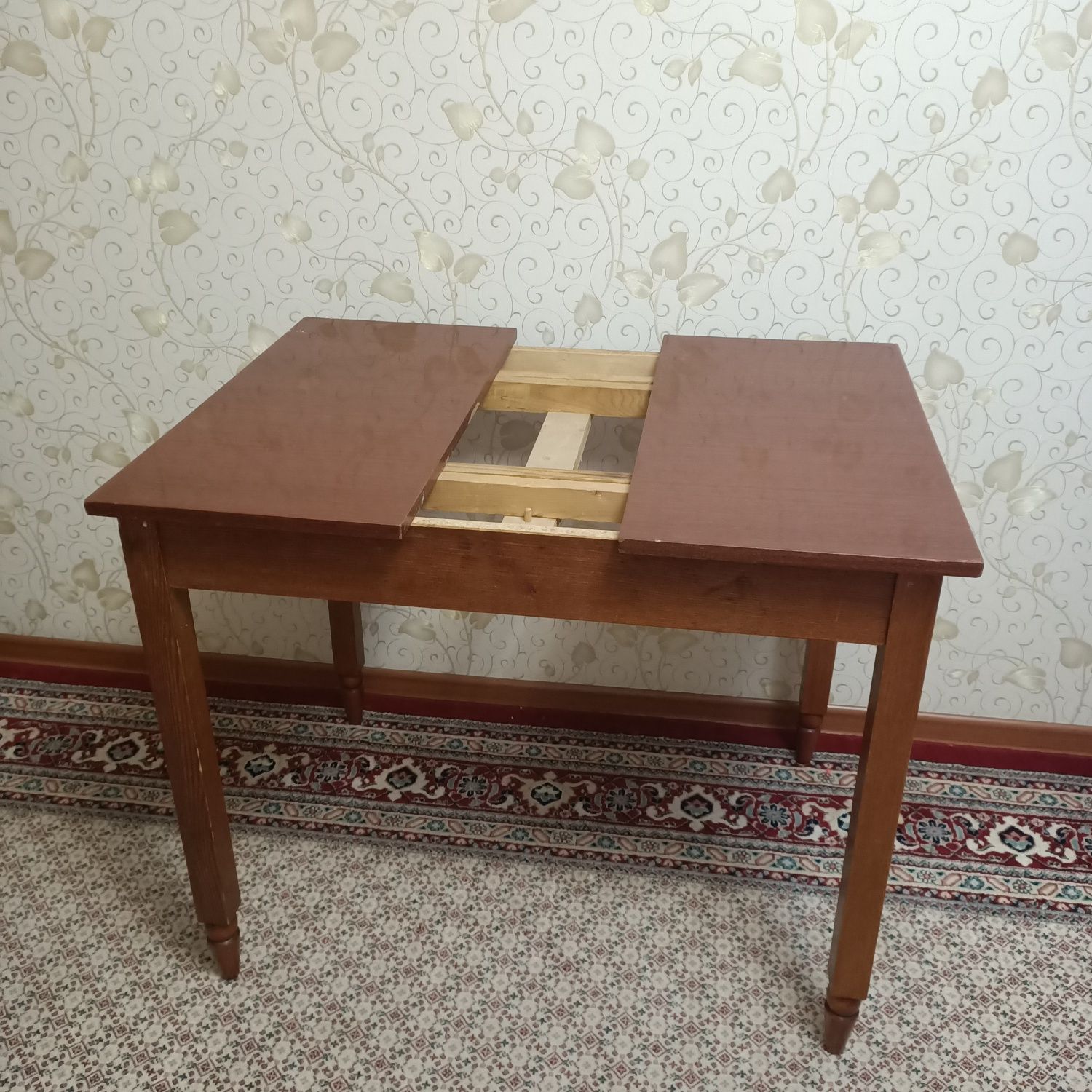 Продается раскладной стол