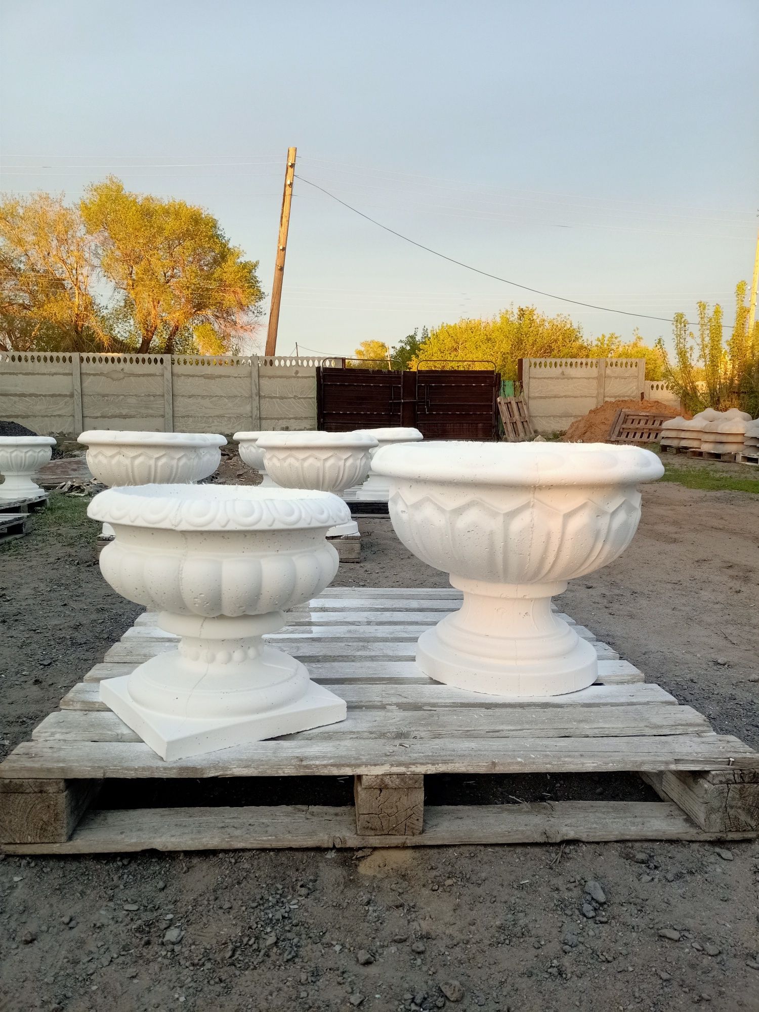 Вазоны, Цветочник, клумба для цветов, вазы