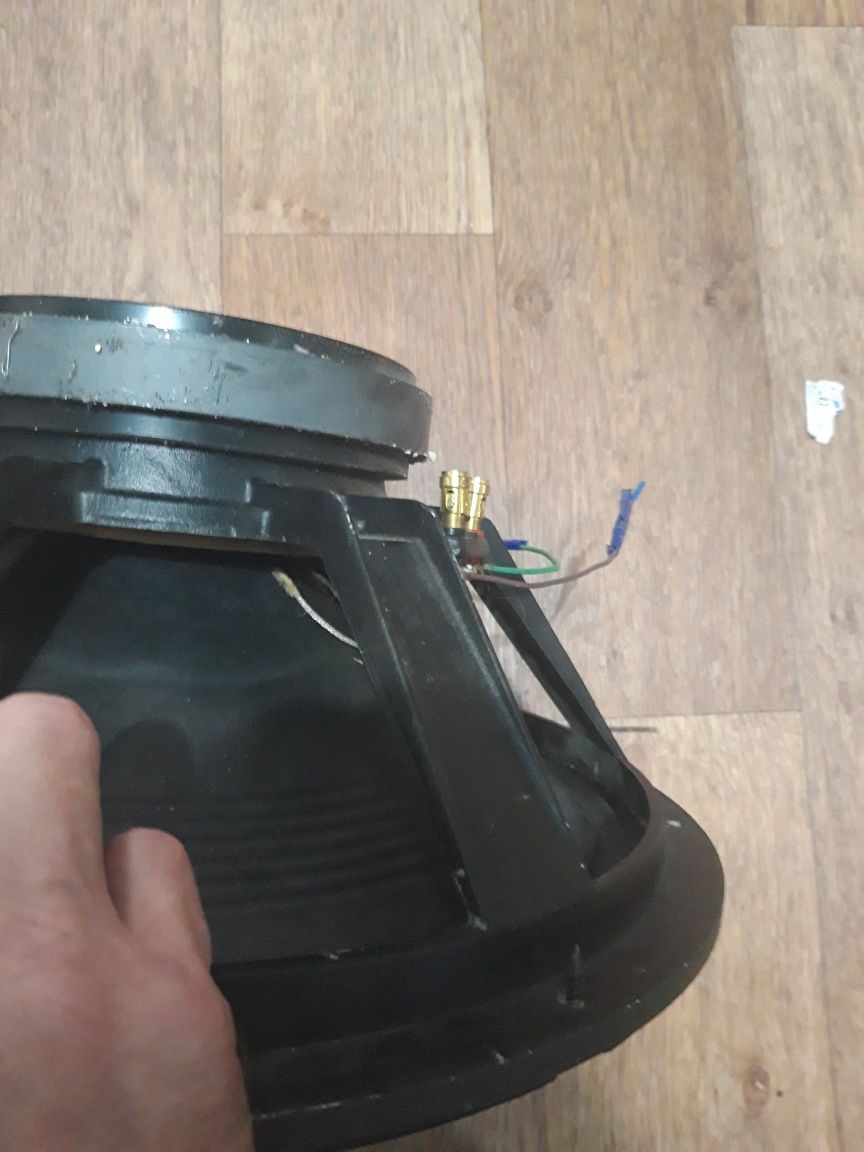 Динамик JBL эстрадный продам