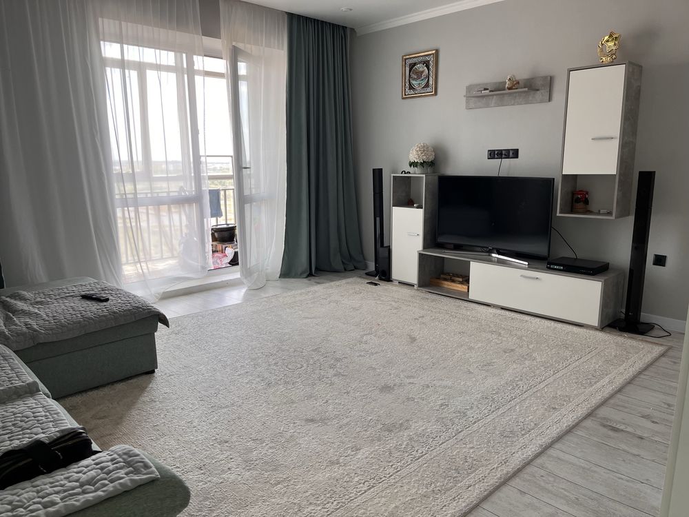 Продам 3-х ком.кватриру!!! 101кв.м. 10мкр СанСити